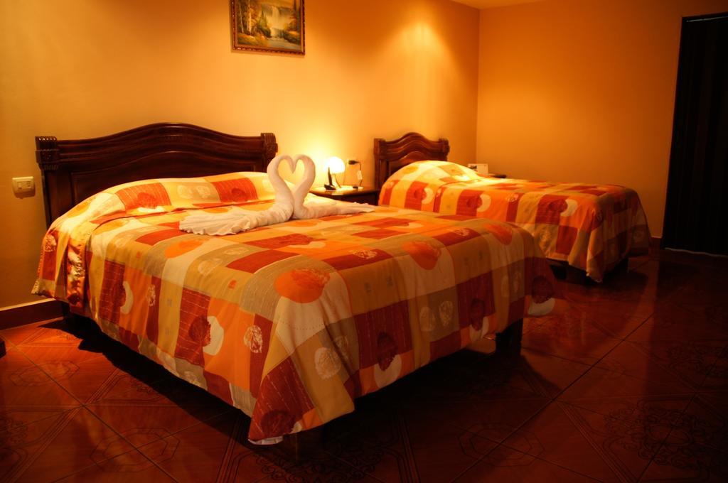 Hotel Las Brumas Cartago Pokój zdjęcie