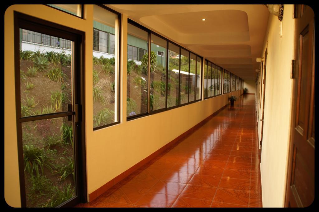 Hotel Las Brumas Cartago Pokój zdjęcie