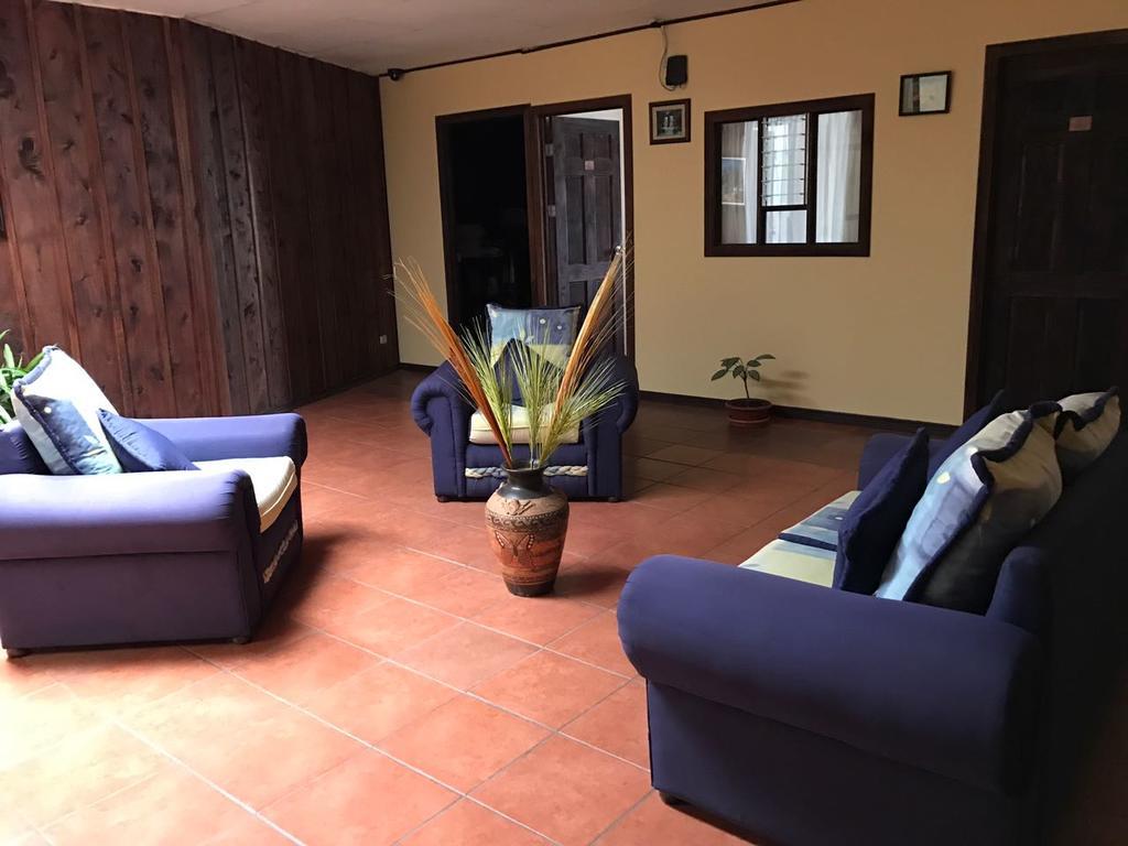 Hotel Las Brumas Cartago Zewnętrze zdjęcie